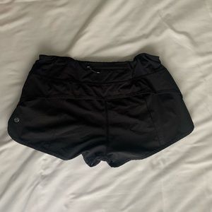 Lululemon Speed up short, size 8, black